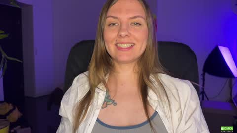 Snapshot of _private_person_ chatting on 12/04/24, 05:11 HADLY today day-off see u online 0112 online show from 12/04/24, 05:11