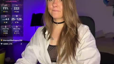 Snapshot of _private_person_ chatting on 02/03/25, 08:24 HADLY today day-off see u online 0112 online show from 02/03/25, 08:24