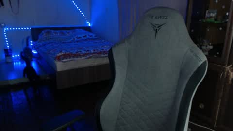 Vampire online show from 12/23/24, 01:18