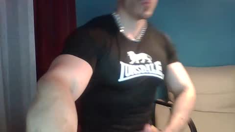 Snapshot of _r__o__b______ chatting on 03/09/25, 01:35 Demon Rob online show from 03/09/25, 01:35