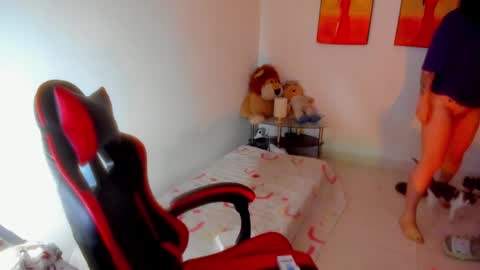 Stefany online show from 09/13/25, 06:57