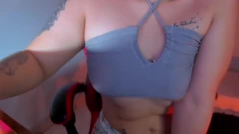 Stefany online show from 09/19/25, 05:31