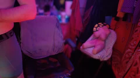 REDxxx online show from 02/09/25, 10:53