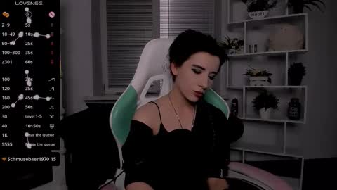 Rein online show from 10/28/25, 08:11