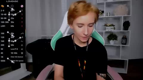 Rein online show from 11/19/25, 05:24