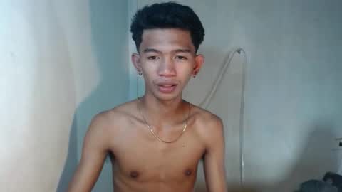 _rellvanxx online show from 11/17/25, 04:29