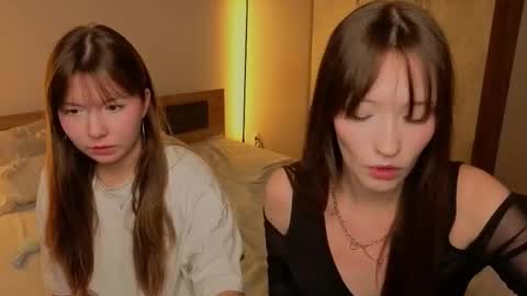 LISSAPVT IS OPEN online show from 10/18/25, 04:41