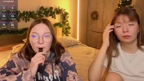 LISSAPVT IS OPEN online show from 12/21/25, 02:24