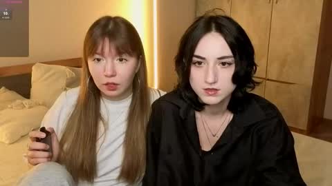 LISSAPVT IS OPEN online show from 04/18/26, 04:33