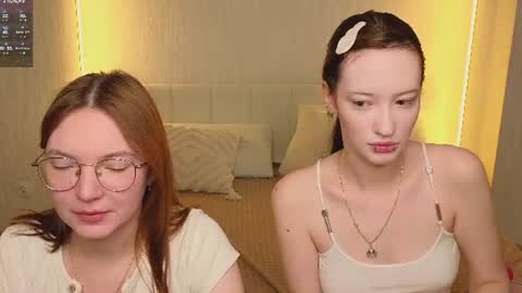 Snapshot of _reverse_gang_ chatting on 07/12/26, 04:25 LISSAPVT IS OPEN online show from 07/12/26, 04:25