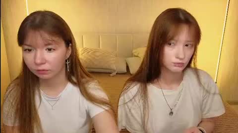 Snapshot of _reverse_gang_ chatting on 07/25/26, 04:43 LISSAPVT IS OPEN online show from 07/25/26, 04:43