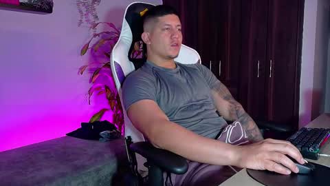 Roberto online show from 10/24/25, 08:49