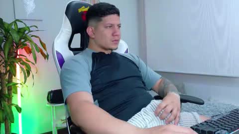 Snapshot of _robertobaggio chatting on 02/07/26, 06:50 Roberto online show from 02/07/26, 06:50