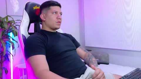 Snapshot of _robertobaggio chatting on 02/15/26, 10:36 Roberto online show from 02/15/26, 10:36