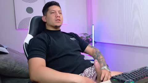 Snapshot of _robertobaggio chatting on 02/22/26, 12:26 Roberto online show from 02/22/26, 12:26