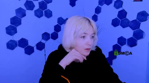 sabrina  online show from 03/27/26, 09:42