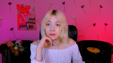 sabrina  online show from 05/31/26, 08:21