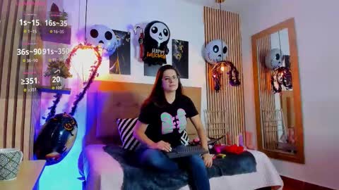 SAMANTHA FOX online show from 10/14/25, 10:38