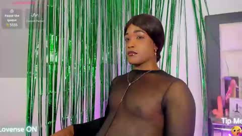 Snapshot of _samylove_ chatting on 03/01/25, 01:53 Sammy online show from 03/01/25, 01:53