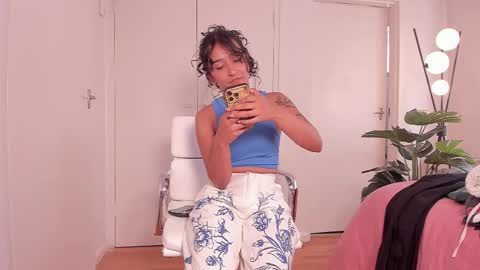 Sandyy online show from 02/19/25, 04:34