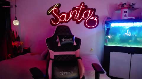  SantaLove  online show from 01/17/25, 10:23