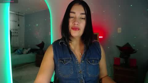  SantaLove  online show from 09/16/25, 07:04