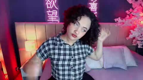 Sara online show from 02/13/26, 04:19