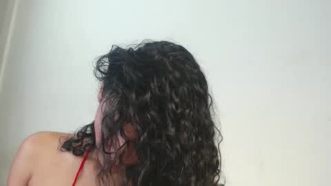 _sarahtomatto_ online show from 03/09/25, 12:42