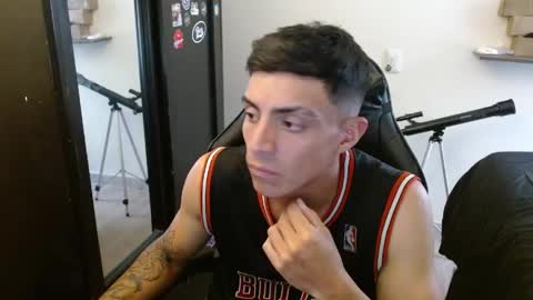 SCHNEIDER online show from 04/12/26, 06:02