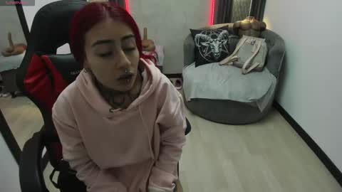 Selene online show from 02/18/25, 12:28