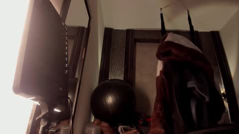 Selene online show from 10/10/25, 04:06