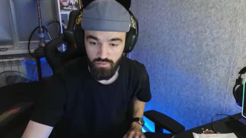 Ask me online show from 10/30/25, 02:13