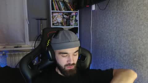 Ask me online show from 11/18/25, 04:50