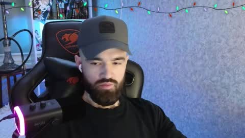 Ask me online show from 02/05/26, 04:17