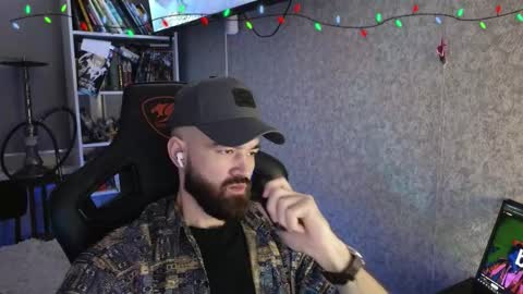 Ask me online show from 02/07/26, 01:09