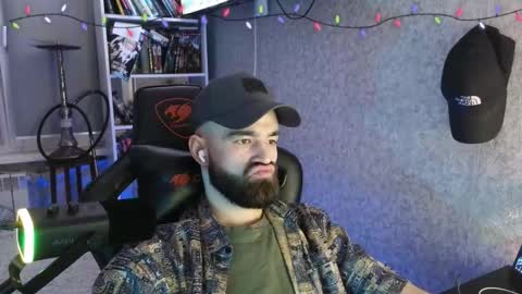 Ask me online show from 02/08/26, 04:21