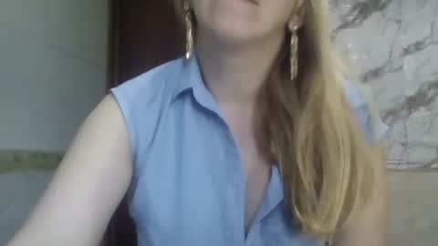 Snapshot of _sexyxsveta_ chatting on 06/04/26, 04:29 SexyXSveta online show from 06/04/26, 04:29