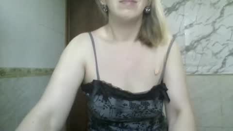 Snapshot of _sexyxsveta_ chatting on 06/22/26, 06:54 SexyXSveta online show from 06/22/26, 06:54