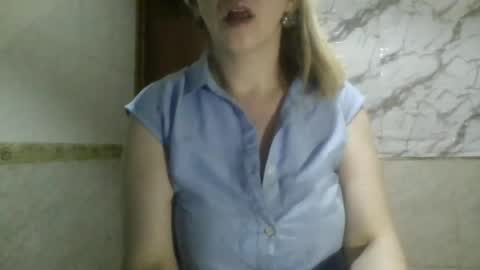 Snapshot of _sexyxsveta_ chatting on 06/26/26, 08:35 SexyXSveta online show from 06/26/26, 08:35
