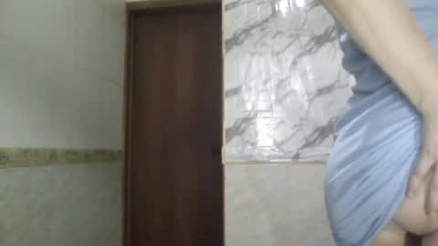 Snapshot of _sexyxsveta_ chatting on 07/18/26, 04:27 SexyXSveta online show from 07/18/26, 04:27