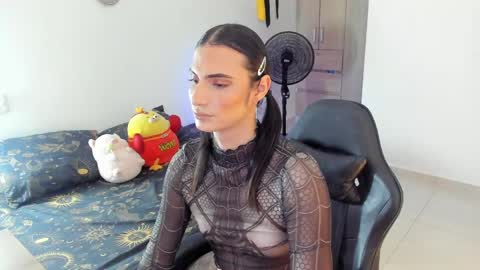 Shantall online show from 05/17/26, 03:48
