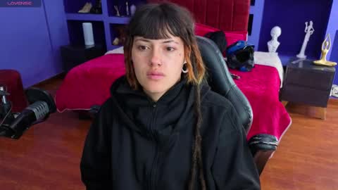 _sharlotte777 online show from 09/18/25, 02:19