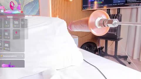 _sharlottt_ online show from 09/24/25, 02:53