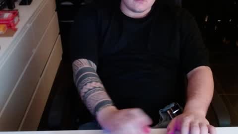 Snapshot of _shikamaru_ chatting on 12/29/24, 07:32 _shikamaru_ online show from 12/29/24, 07:32