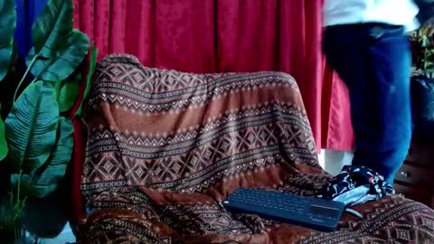 _skyleer_ online show from 12/20/25, 11:56