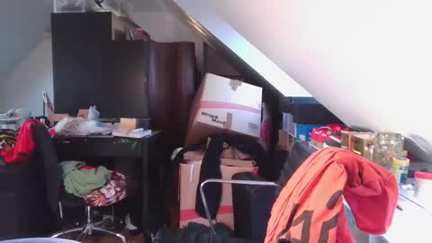 Snapshot of _smiley_bear27 chatting on 11/10/25, 08:13 _smiley_bear27 online show from 11/10/25, 08:13