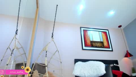 Snapshot of _sofia_cruz chatting on 02/02/25, 02:56 640 200 online show from 02/02/25, 02:56