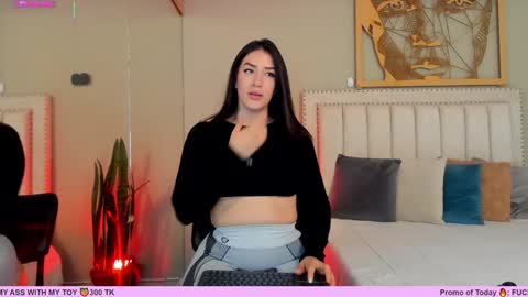 Snapshot of _sofia_cruz chatting on 02/07/25, 07:38 640 200 online show from 02/07/25, 07:38