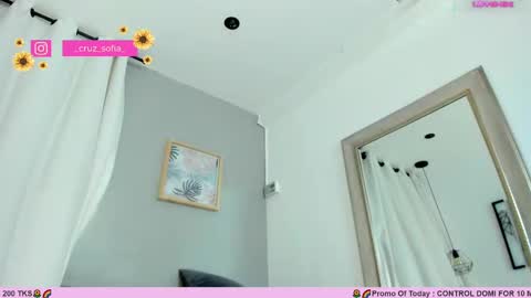 Snapshot of _sofia_cruz chatting on 02/21/25, 10:37 640 200 online show from 02/21/25, 10:37