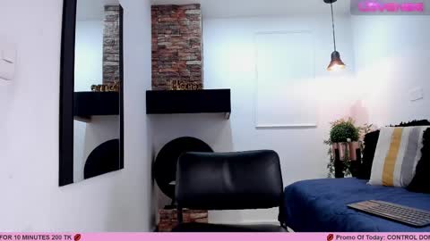 Snapshot of _sofia_cruz chatting on 03/02/25, 11:29 640 200 online show from 03/02/25, 11:29